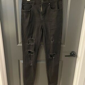 Black Distressed Women's Jeans